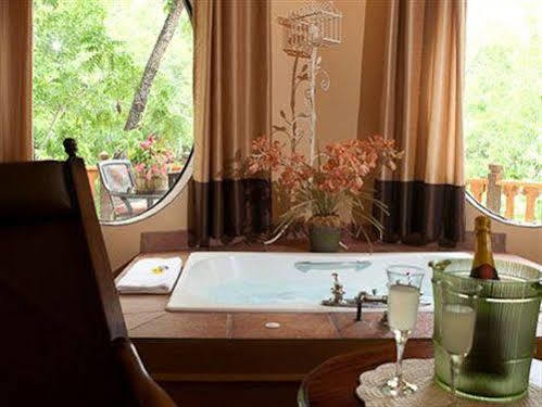 Creekhaven Inn & Spa Wimberley Buitenkant foto