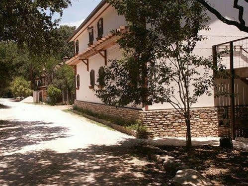 Creekhaven Inn & Spa Wimberley Buitenkant foto