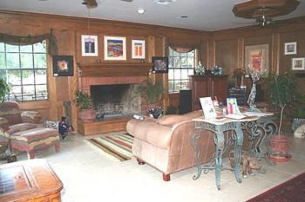 Creekhaven Inn & Spa Wimberley Buitenkant foto